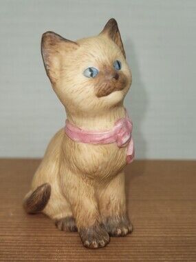 Lenox Painted Siamese Cat Figurine Retired
